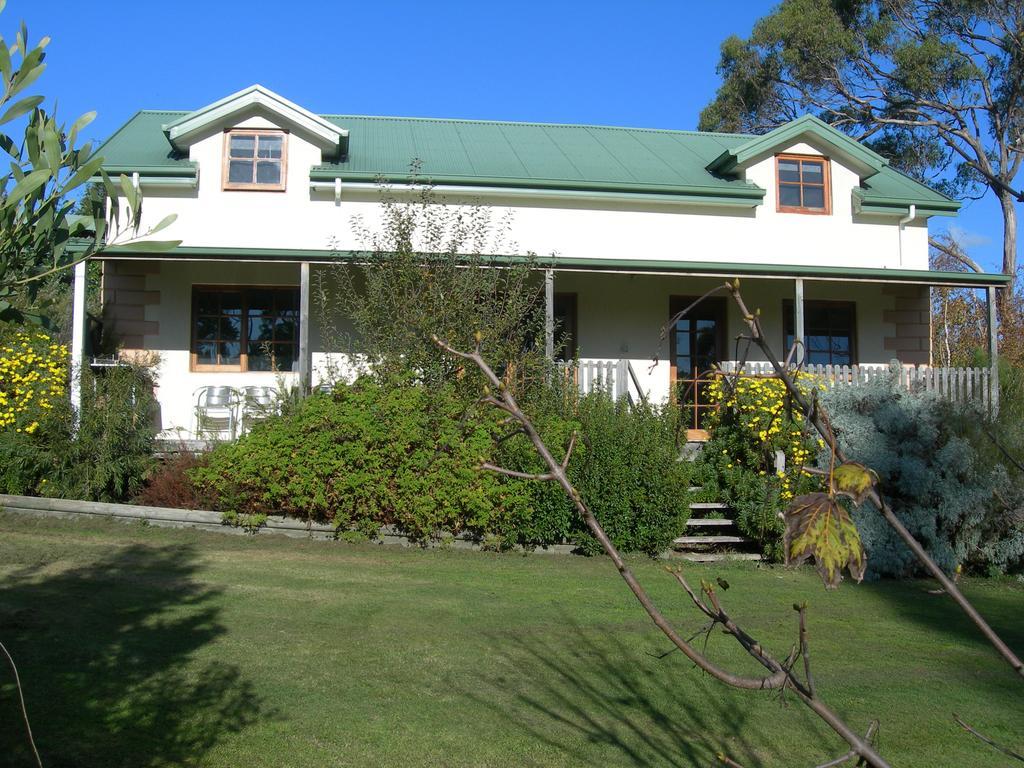 Platypus Park Country Retreat Villa Bridport Room photo