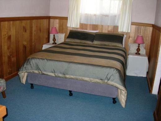 Platypus Park Country Retreat Villa Bridport Room photo