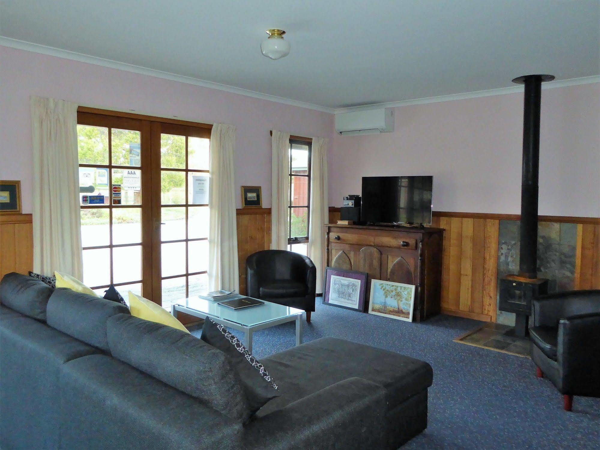 Platypus Park Country Retreat Villa Bridport Exterior photo